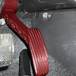 Modification or adjustment of the electronic gas pedal (E-gas) on the Lada