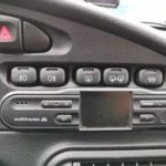 How to turn on heated mirrors on a Chevrolet Niva?
