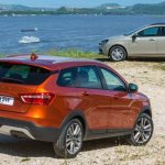 Review of the serial station wagon Lada Vesta and its Cross version