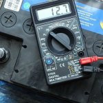 Checking the battery with a multimeter