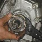 Do-it-yourself Niva Chevrolet clutch replacement video